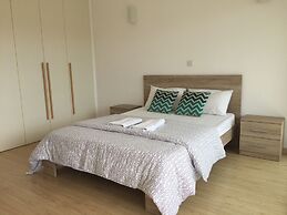 Eden Beach Apartments