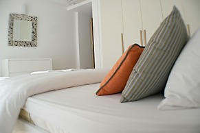 Eden Beach Apartments