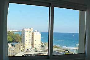 Eden Beach Apartments