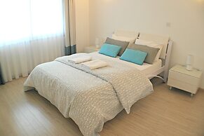 Eden Beach Apartments
