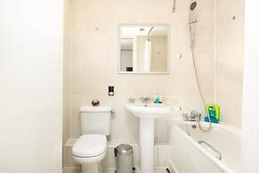 River view Luxury 3bed flat with views