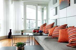 River view Luxury 3bed flat with views