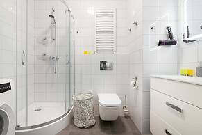 Royal Palace Elegant Apartment