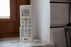 Royal Palace Elegant Apartment