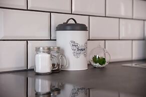 Royal Palace Elegant Apartment