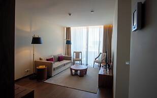 Boeira Garden Hotel Porto Gaia, Curio Collection by Hilton