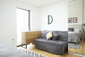 Stylish modern home in Manchester city centre with parking