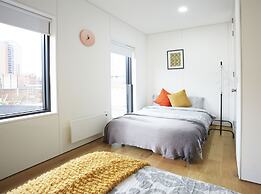 Stylish modern home in Manchester city centre with parking