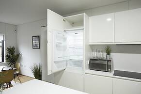 Stylish modern home in Manchester city centre with parking