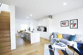 Stylish modern home in Manchester city centre with parking