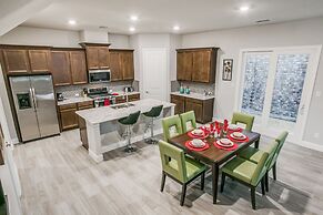 Beautiful furnished 3 bedroom Allen Home