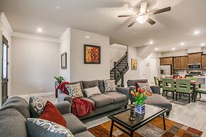 Beautiful furnished 3 bedroom Allen Home