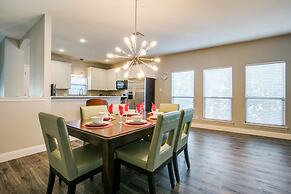 Beautifully furnished 3 bedroom Frisco