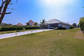 Luxury Modern 4 BR Pool Villa - PH111