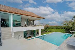 Luxury 3 Bedroom Villa, Sea View (PM-A5)
