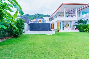 Luxury 3 Bedroom Villa, Sea View (PM-A5)