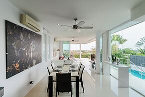Luxury 3 Bedroom Villa, Sea View (PM-A5)