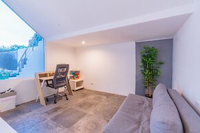 Luxury 3 Bedroom Villa, Sea View (PM-A5)