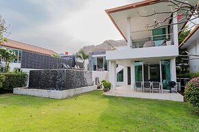 Luxury 3 Bedroom Villa, Sea View (PM-A5)