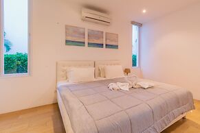 Luxury 3 Bedroom Villa, Sea View (PM-A5)