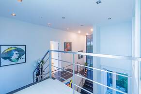 Luxury 3 Bedroom Villa, Sea View (PM-A5)