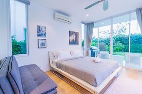 Luxury 3 Bedroom Villa, Sea View (PM-A5)