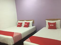 OYO 89671 Changlun Star Motel