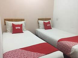 OYO 89671 Changlun Star Motel