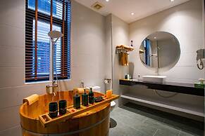 Zen Love Station - Adults Only