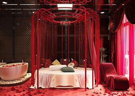 Zen Love Station - Adults Only