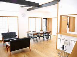 Amami Shimahaku Aikana