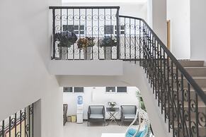 Oasis Boutique House