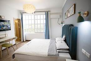 Oasis Boutique House