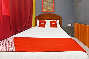 OYO 89656 Melati Hotel Nilai