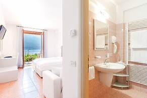 Relax Hotel La Gardenia & Villa Oleandra