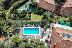 Relax Hotel La Gardenia & Villa Oleandra