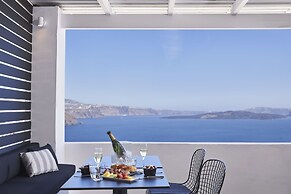 Mr and Mrs White Oia – Santorini