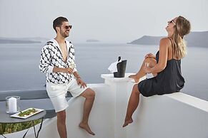 Mr and Mrs White Oia – Santorini