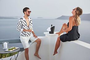 Mr and Mrs White Oia – Santorini
