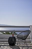 Mr and Mrs White Oia – Santorini