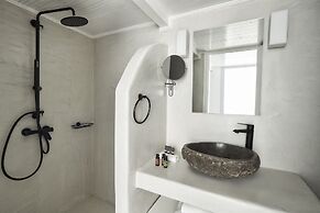 Mr and Mrs White Oia – Santorini