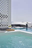 Mr and Mrs White Oia – Santorini