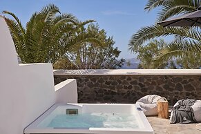 Mr and Mrs White Oia – Santorini
