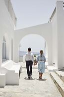 Mr and Mrs White Oia – Santorini