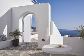 Mr and Mrs White Oia – Santorini