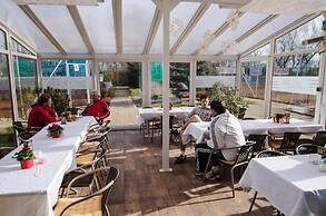 Hotel & Tenniscenter Khail