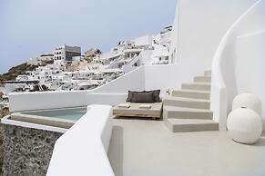 GeorgOIA House Volcano View