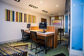 Holiday Inn Express & Suites Rehoboth Beach by IHG