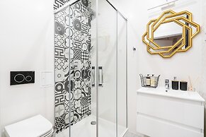 Main Square Apartments - LoftAffair