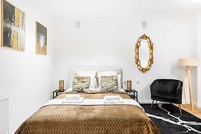 Main Square Apartments - LoftAffair